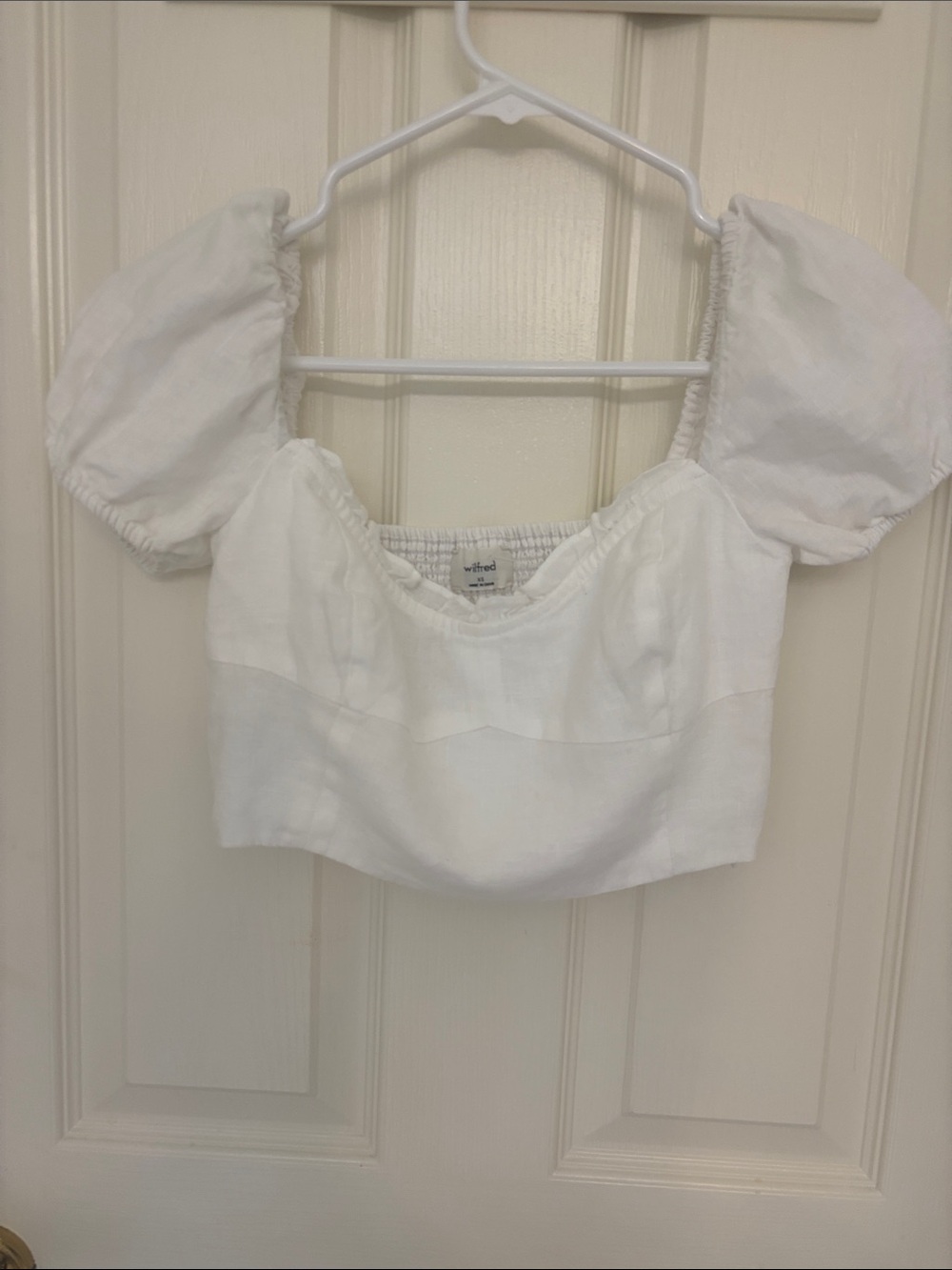 Aritzia Wilfred White Cropped Top